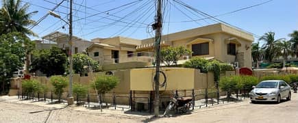 Commercial House Available For Rent 750 Square Yard Office Is Available In Gulshan-E-Iqbal Block 4