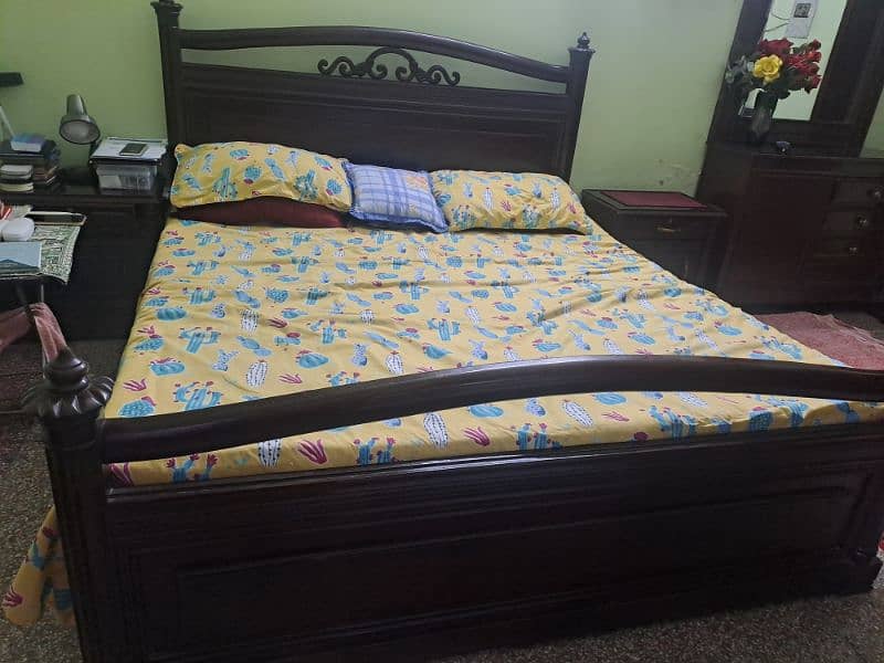 Bed with side tables // Wooden Bed // King Size Bed // Two Bed Set 0