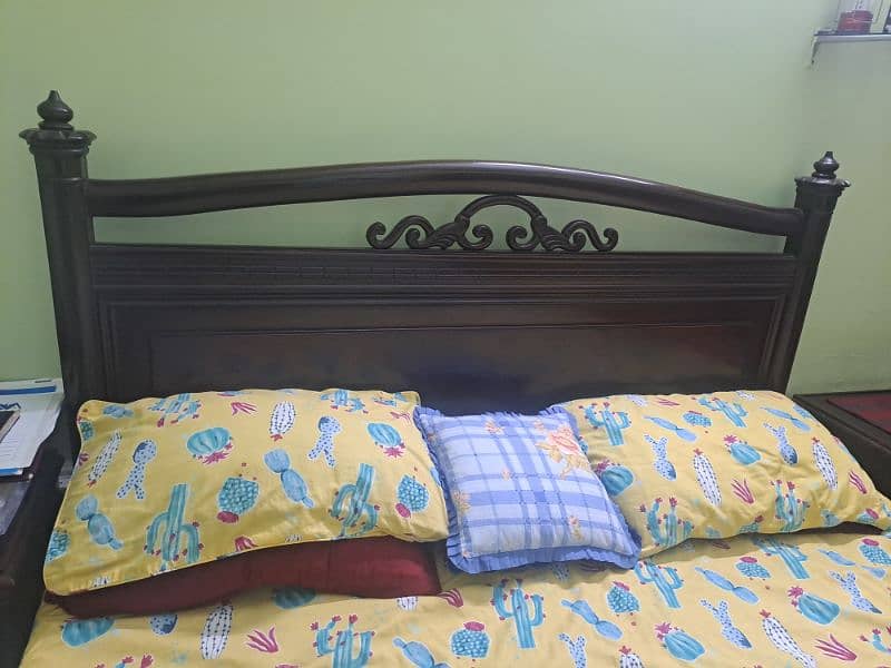 Bed with side tables // Wooden Bed // King Size Bed // Two Bed Set 1