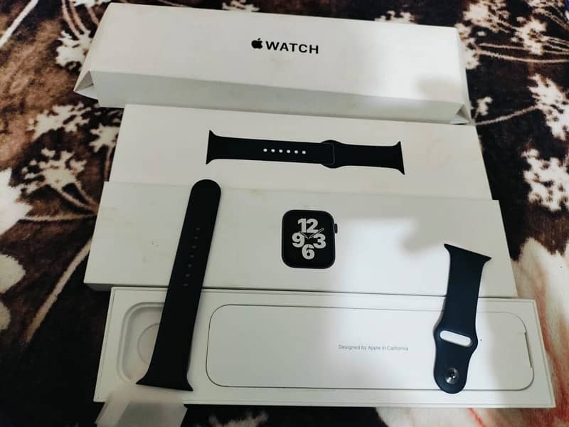 Apple Watches SE 2022 44mm 2