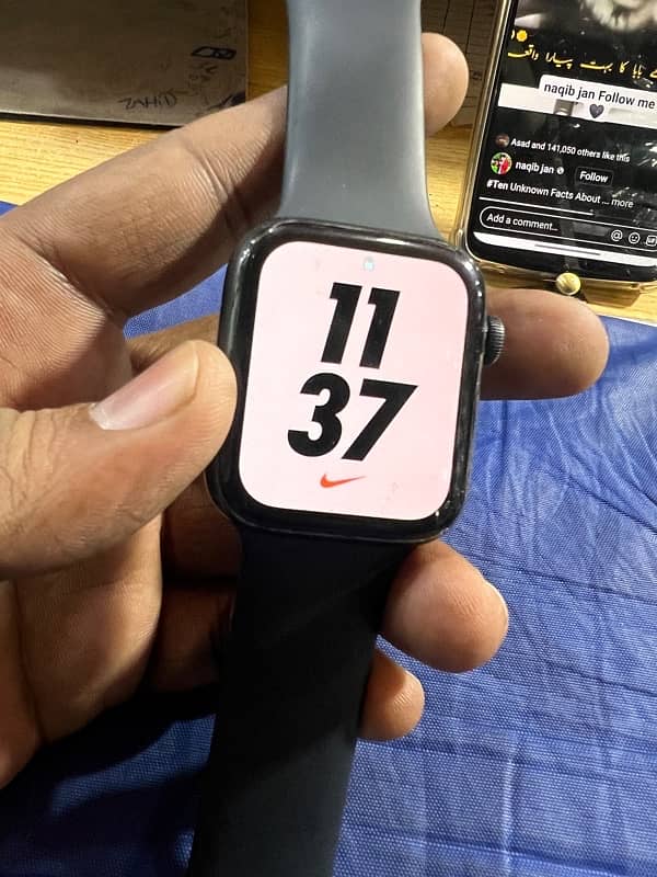 Apple Watches SE 2022 44mm 11