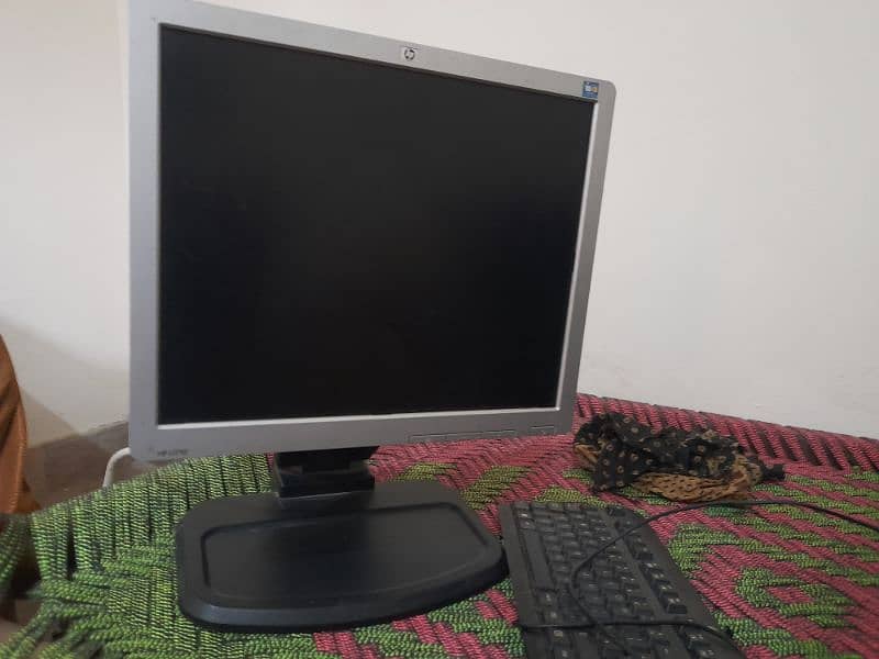 LCD Monitor 17 inch 0