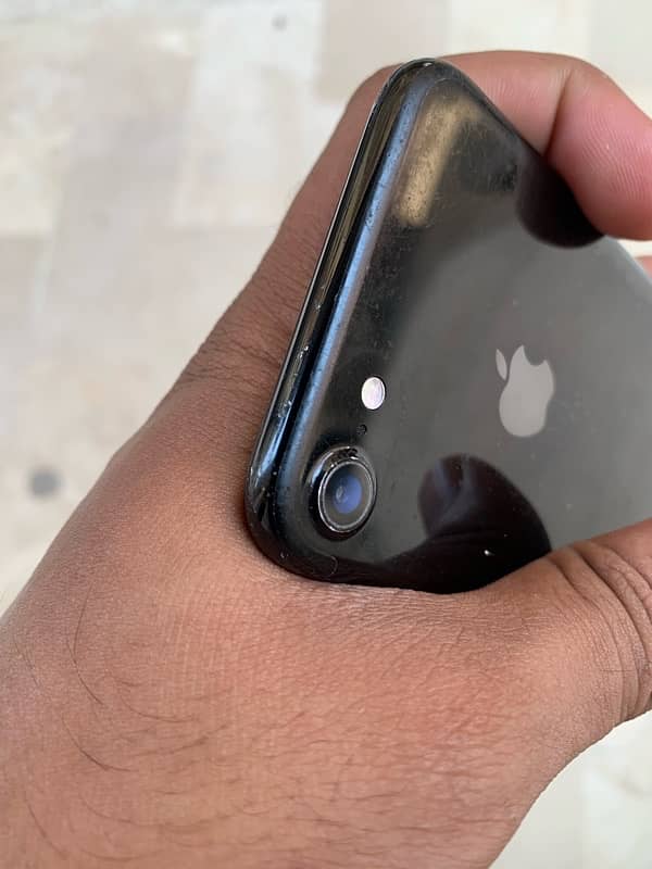 iPhone 7 128 GB PTA Approved 4