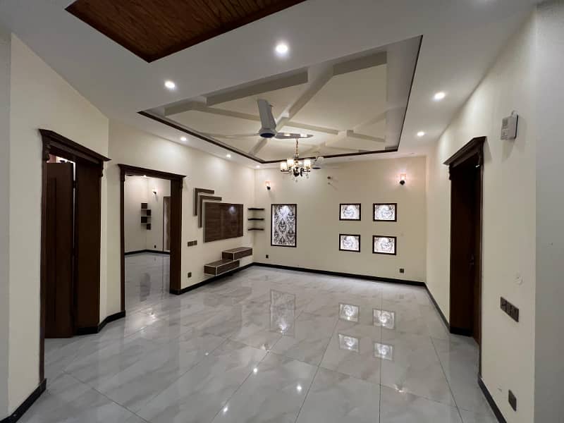 10 Marla Brand New House Available For Sale In Bahria Orchard Raiwind Road Lahore 12