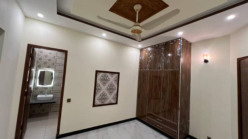 10 Marla Brand New House Available For Sale In Bahria Orchard Raiwind Road Lahore 16