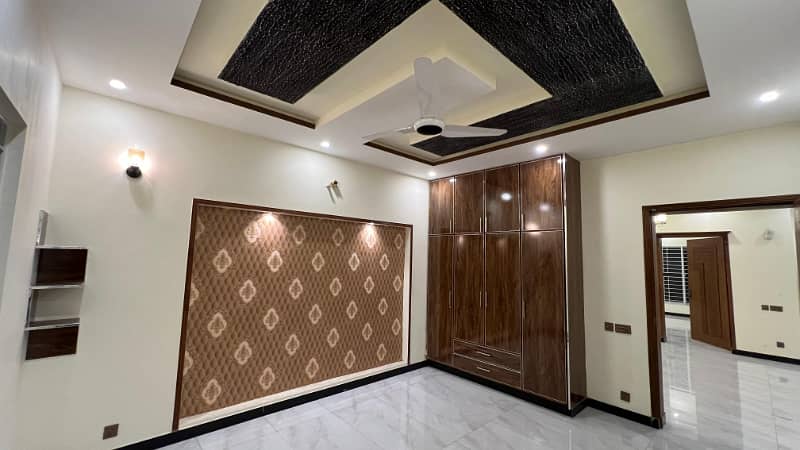 10 Marla Brand New House Available For Sale In Bahria Orchard Raiwind Road Lahore 17