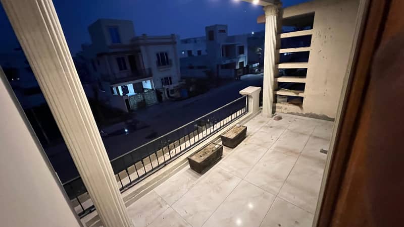 10 Marla Brand New House Available For Sale In Bahria Orchard Raiwind Road Lahore 23