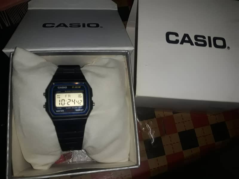 Genuine unisex Casio watch 6