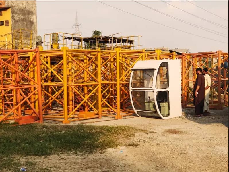 Crane machine for sale | Lifting machine |Construction heavy machinary 1