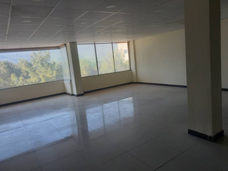 Blue Area Office 2300 Square Feet Mezzanine Floor Jinnah Avenue For Rent 2