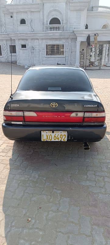 Toyota Corolla 2000 15