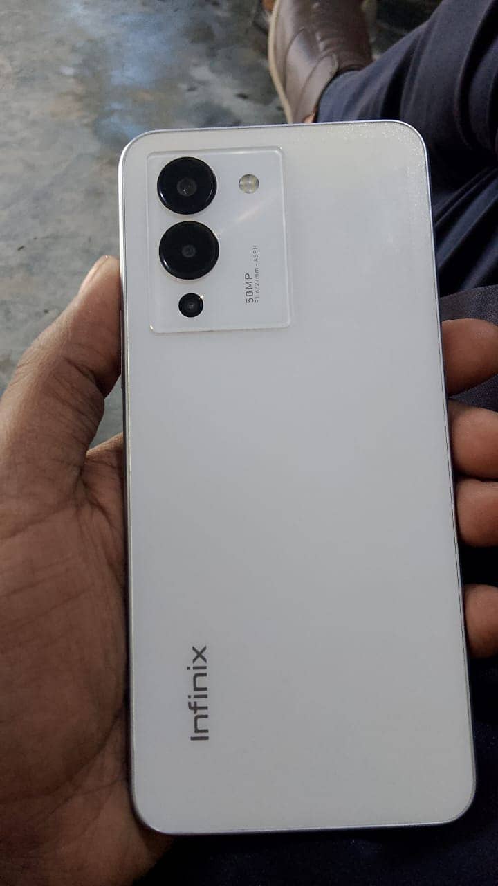 infinix note 12 8 +8 RAM 128 ROM White color 10/10 Codition BOX Charge 4