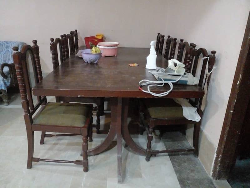 dining table full size with 8 chairs for sale in v reason able price 2