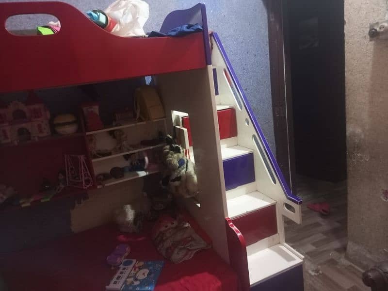 bunkbed king size hai urgent sale with out mattress 5