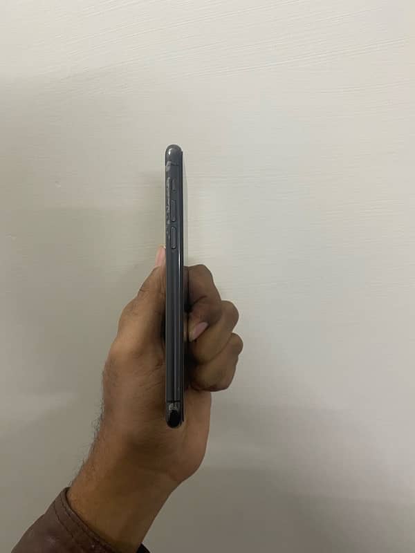 iPhone 11 Pro pta approved 0