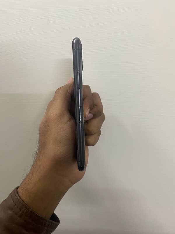 iPhone 11 Pro pta approved 1