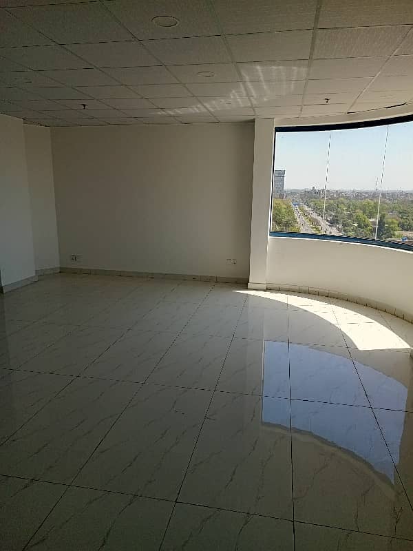 Gulberg 1125 Sqft Brand New Office Space Is Available On Rent. 7