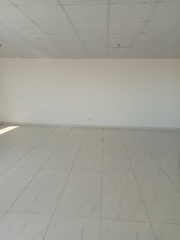 Gulberg 1125 Sqft Brand New Office Space Is Available On Rent. 0