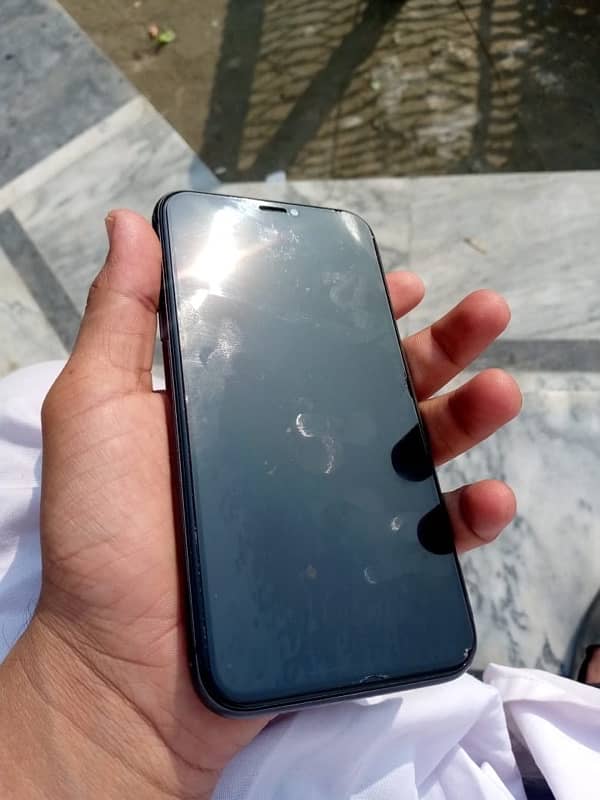 apple iphone 11 for sale 5