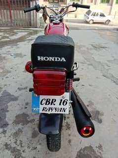 Honda 125 red colour lush condition