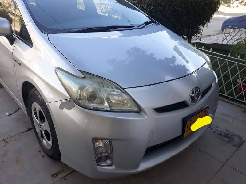 Toyota Prius 2011 1