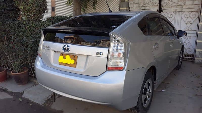 Toyota Prius 2011 5