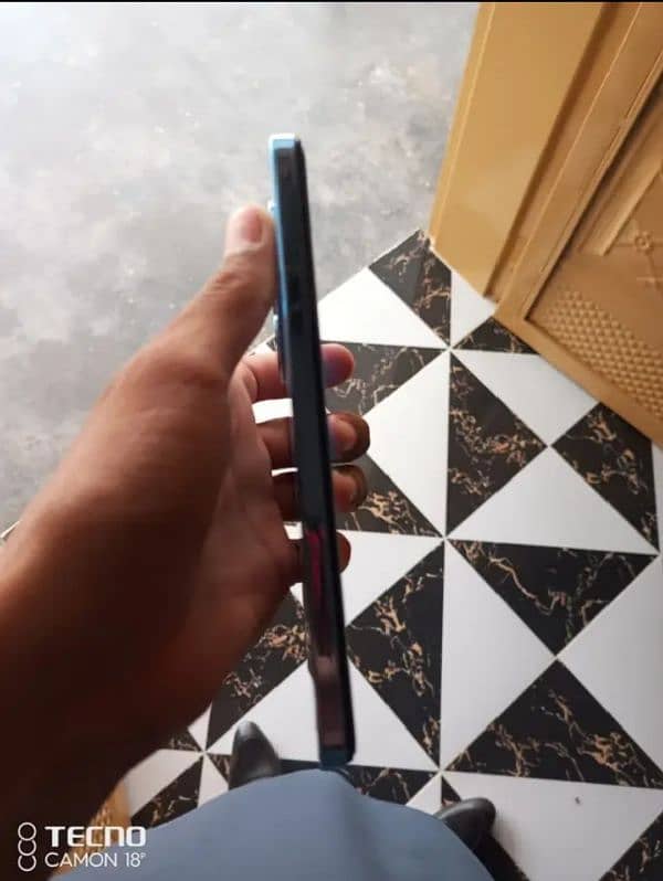 Infinix hot40i 3month use lush condition 10/9 4