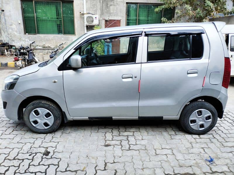 Suzuki Wagon R 2017 6