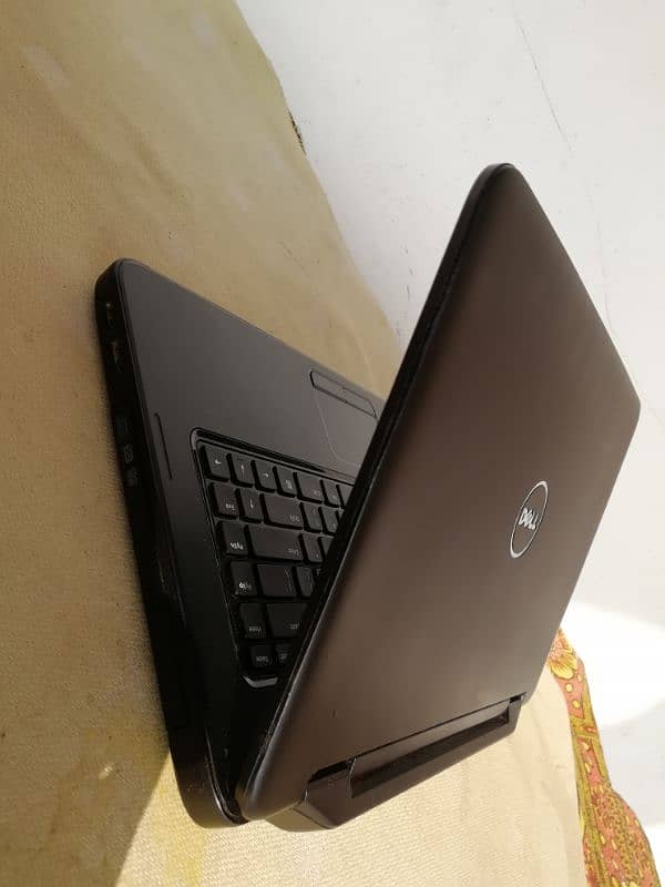 Dell Inspiron N5040 Model 2