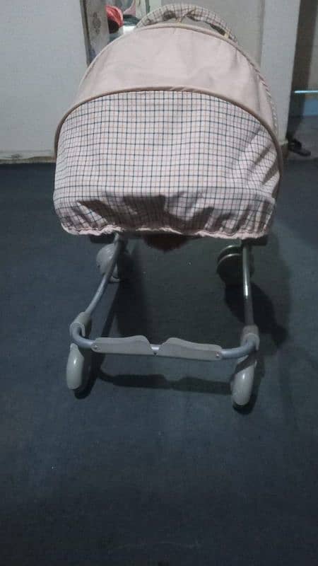 baby Carry cot(ROCKER) 1