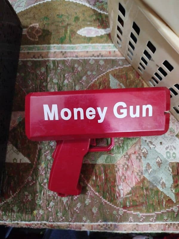 money gun condition good urgent sale 1