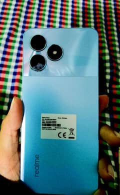 RealMe Note 50