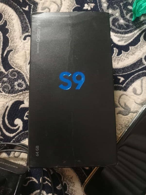 Samsung Galaxy S9 Original - Dual Sim - Mint Condition 3