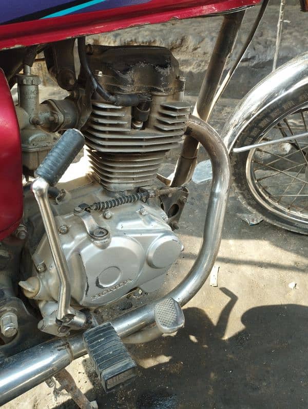 Honda CG-125 Karachi Number 4