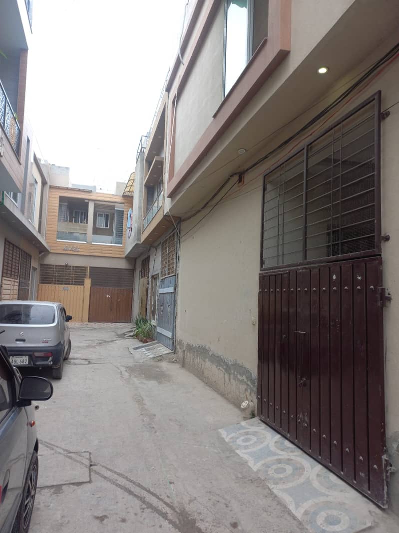 House for sale Near Devsinc in Khuda Buksh Colony Lahore 0