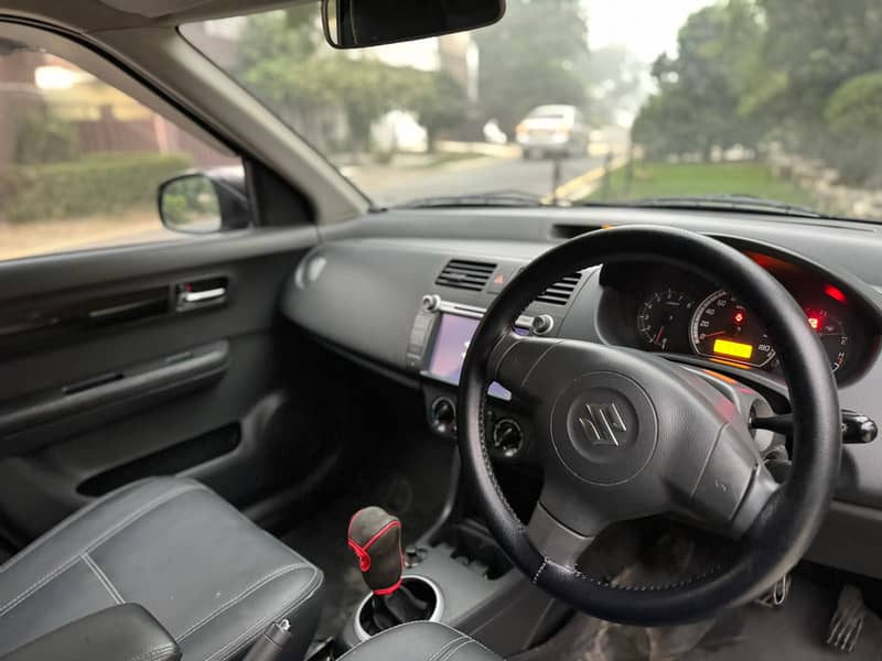 Suzuki Swift DLX 2020 6