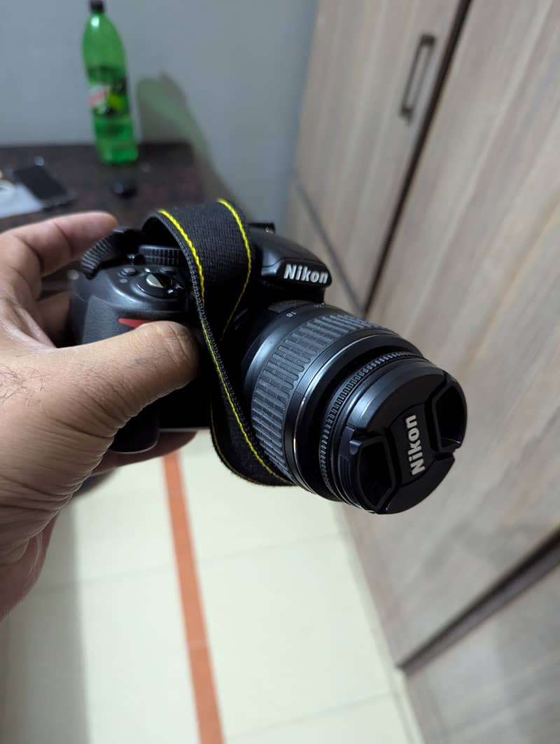 NIKON DSLR 10/10 Condition 2