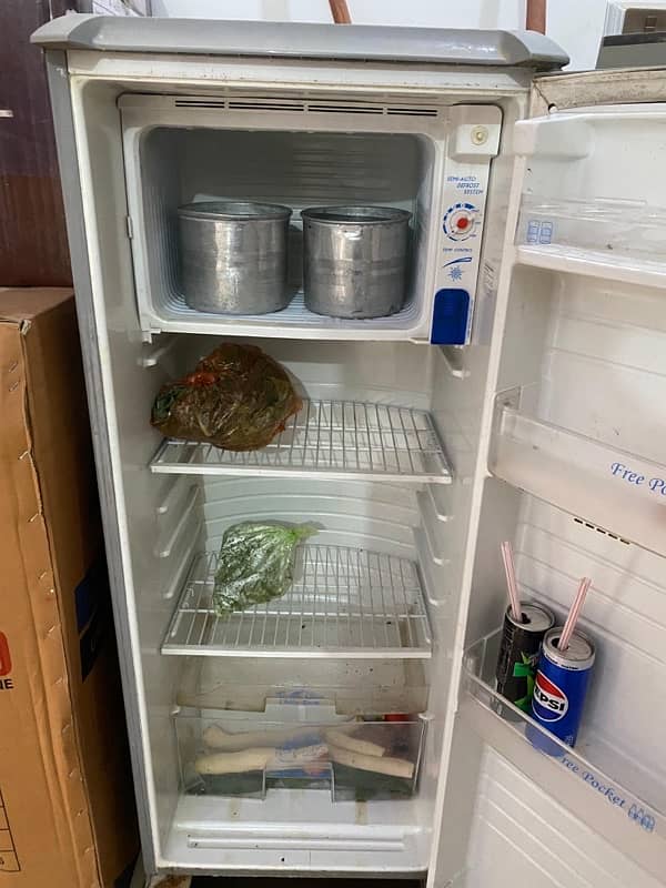 Refrigerator 4