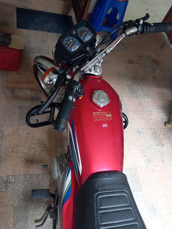 Honda 125 2022 4