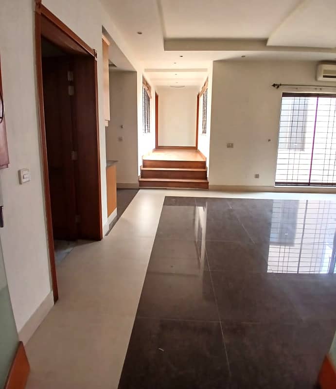 Upper Portion 1 Kanal Modern House For Rent In DHA Phase 3 Block-XX Lahore. 8