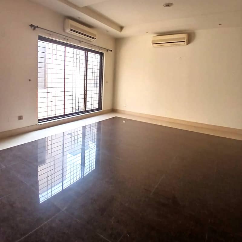 Upper Portion 1 Kanal Modern House For Rent In DHA Phase 3 Block-XX Lahore. 9