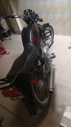 Suzuki Gs 150 with Disk Break