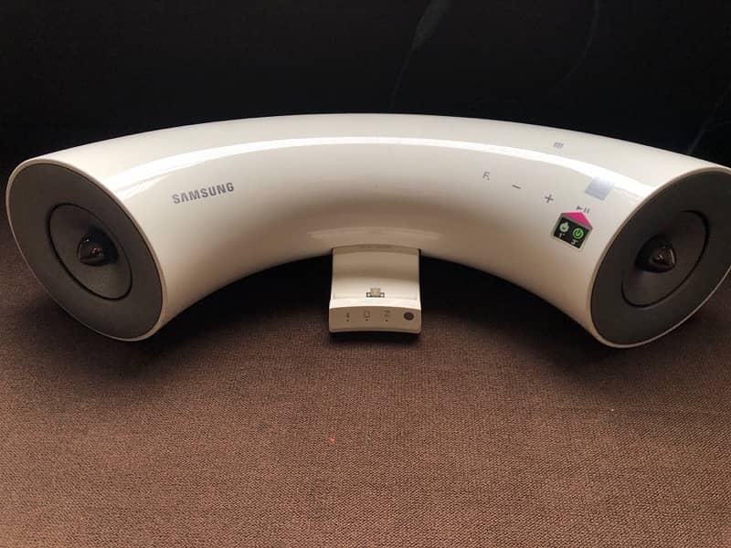 SAMSUNG DA-F560 WIRELESS DOCK + REMOTE & CHARGER 1