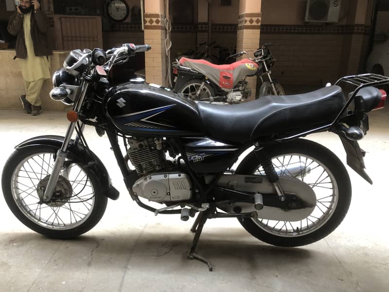 Suzuki GS 150 2024 2