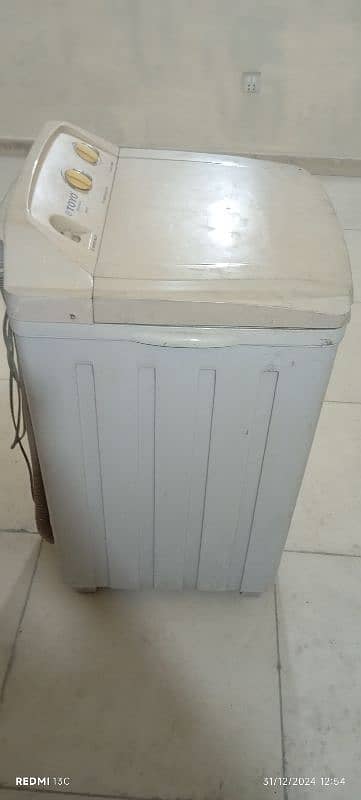 Toyo washing machine & dalwane spinner 3