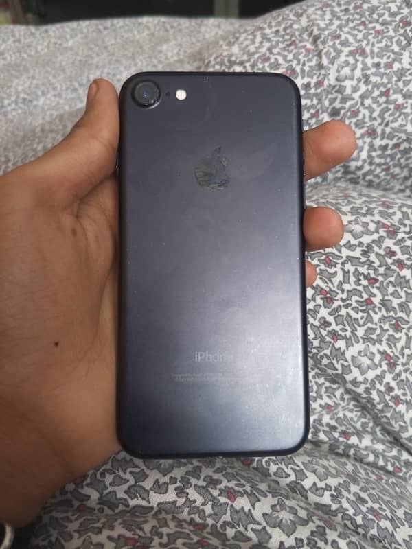 iphone7 jv 128gb 10/8 whatsp 03230539474 exchange with aquas r2 0