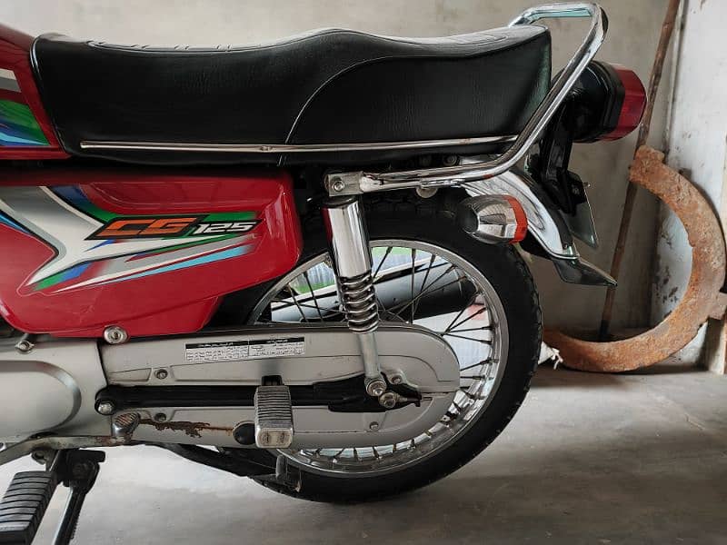 Honda CG 125 Red 1