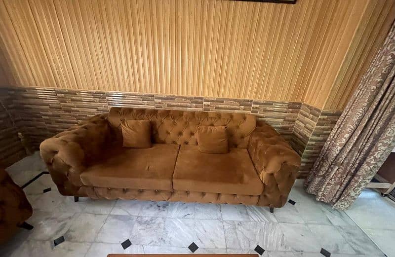 5 seater sofa set slightly used 1