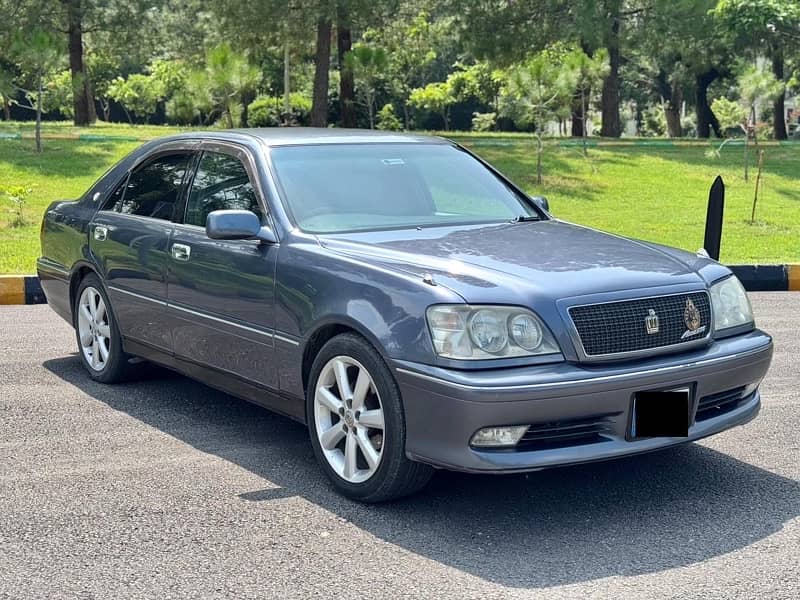 Toyota Crown 2000 1