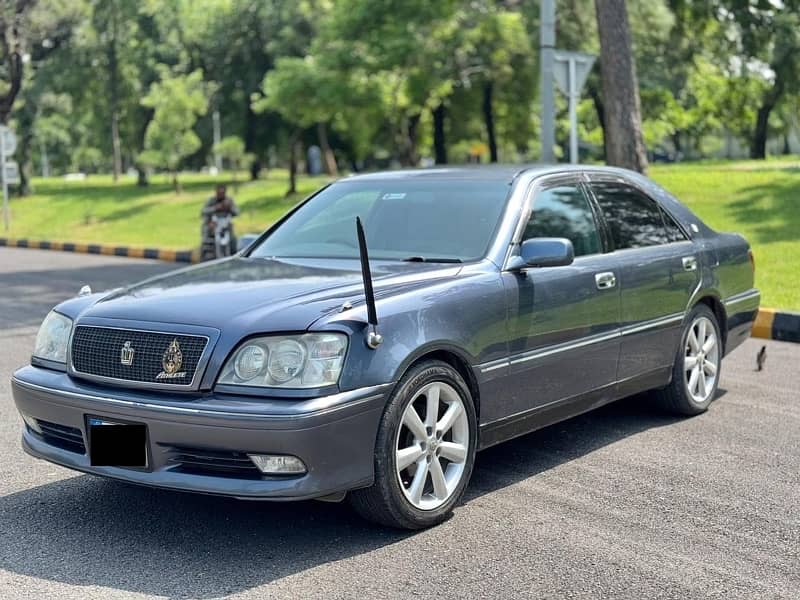 Toyota Crown 2000 3